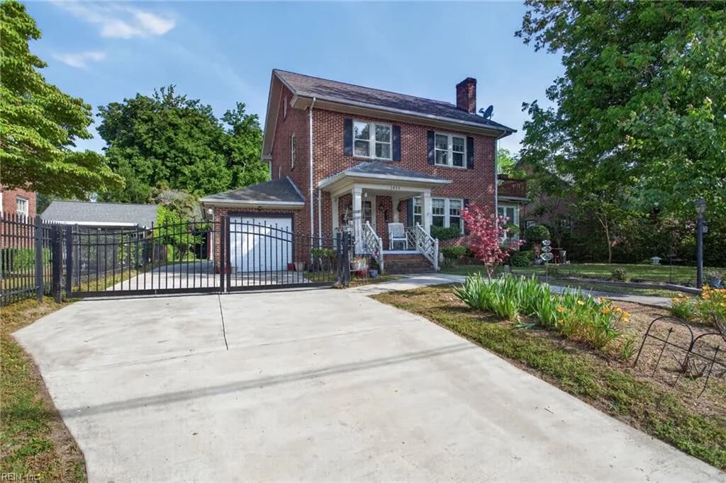 1411 Chesapeake AVE, HAMPTON VA 23661 - Photo 2