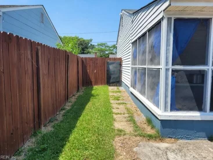 4801 81st ST, HAMPTON VA 23605 - Photo 4