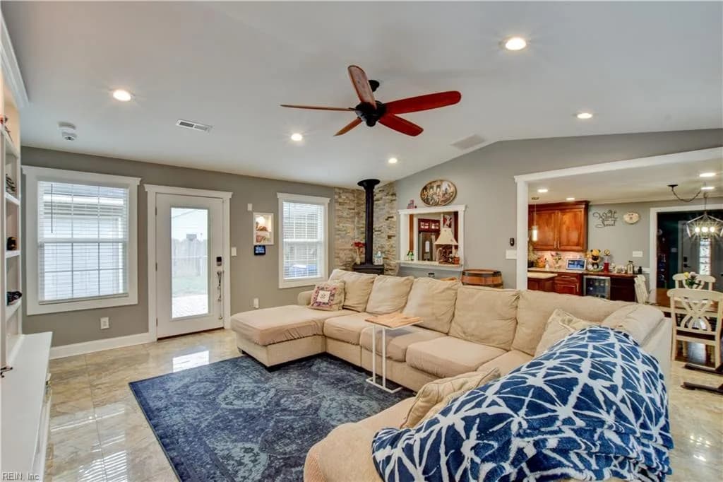 3217 Bow Creek BLVD, VIRGINIABEACH VA 23452 - Photo 4