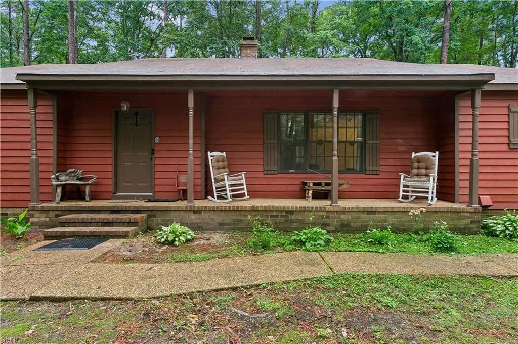 102 Arena ST, WILLIAMSBURG VA 23185 - Photo 3
