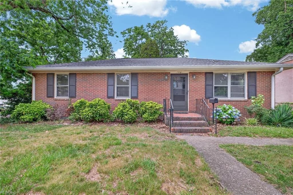 119 Bruce PL, PORTSMOUTH VA 23707 - Photo 3