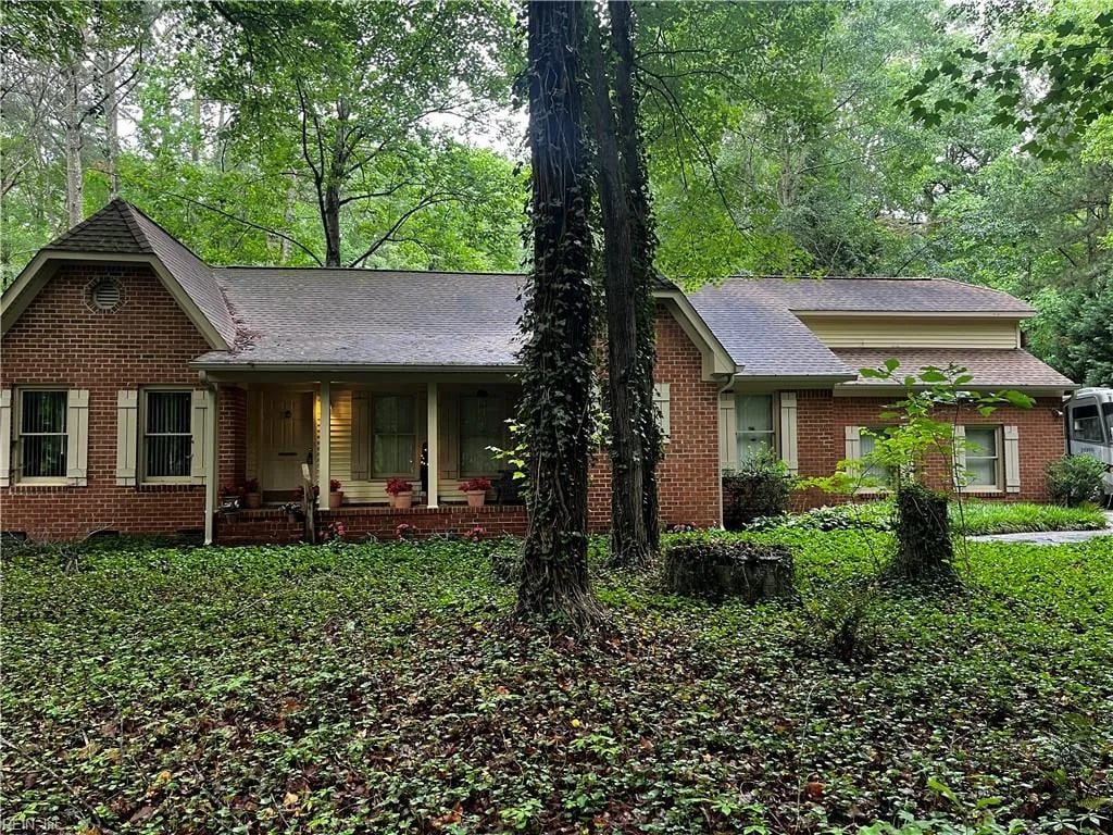 645 Ravenwoods DR, CHESAPEAKE VA 23322