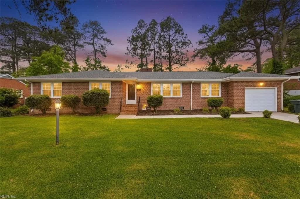 413 Shoreline DR, HAMPTON VA 23669 - Main photo