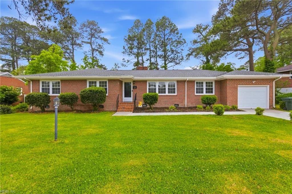 413 Shoreline DR, HAMPTON VA 23669 - Photo 3