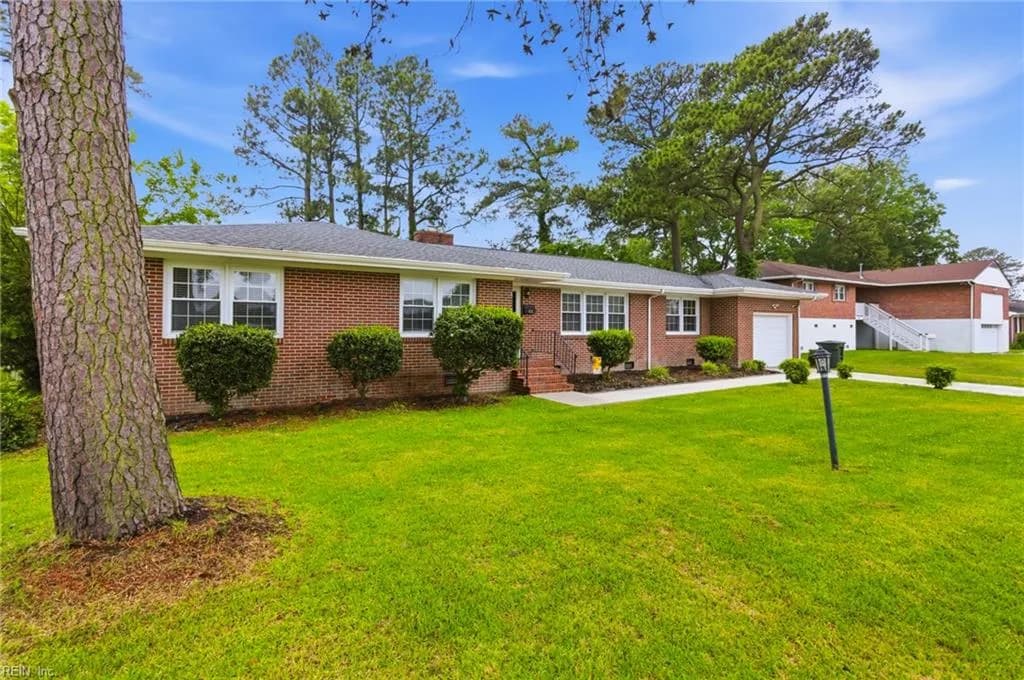 413 Shoreline DR, HAMPTON VA 23669 - Photo 4