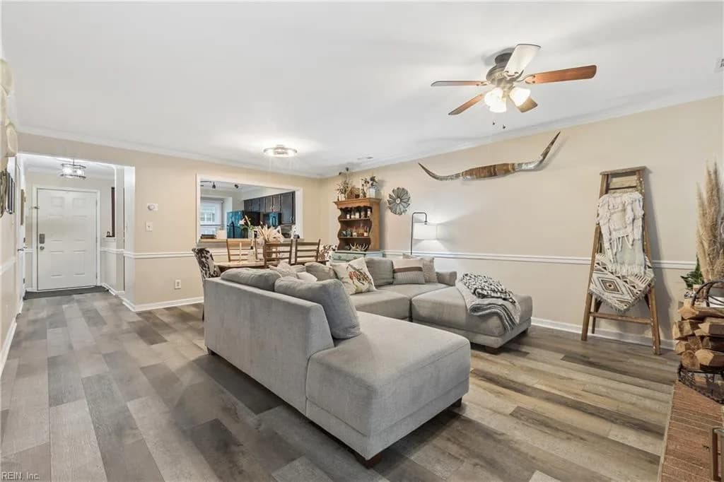 119 Kingsbridge LN, YORKTOWN VA 23692 - Photo 2