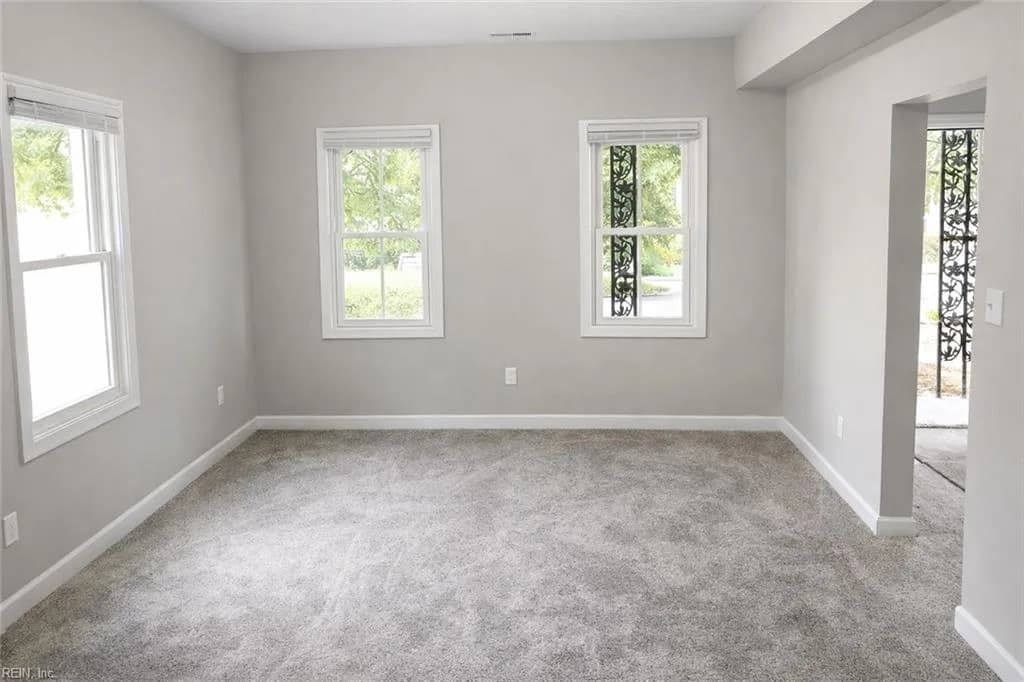 1124 33rd ST, NEWPORTNEWS VA 23607 - Photo 3