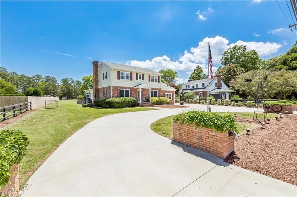 44 Rens RD, POQUOSON VA 23662 - Photo 3
