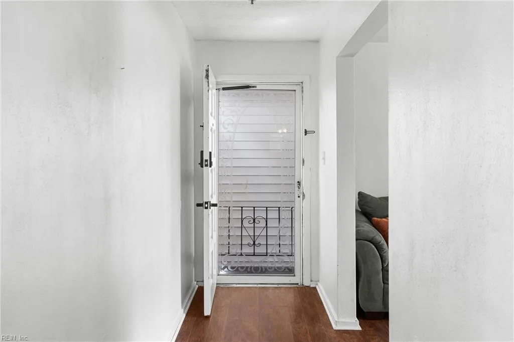 3532 EVANGELINE ST, NORFOLK VA 23502 - Photo 5