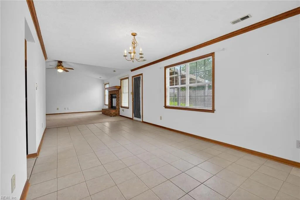 1528 Galvani DR, VIRGINIABEACH VA 23454 - Photo 5