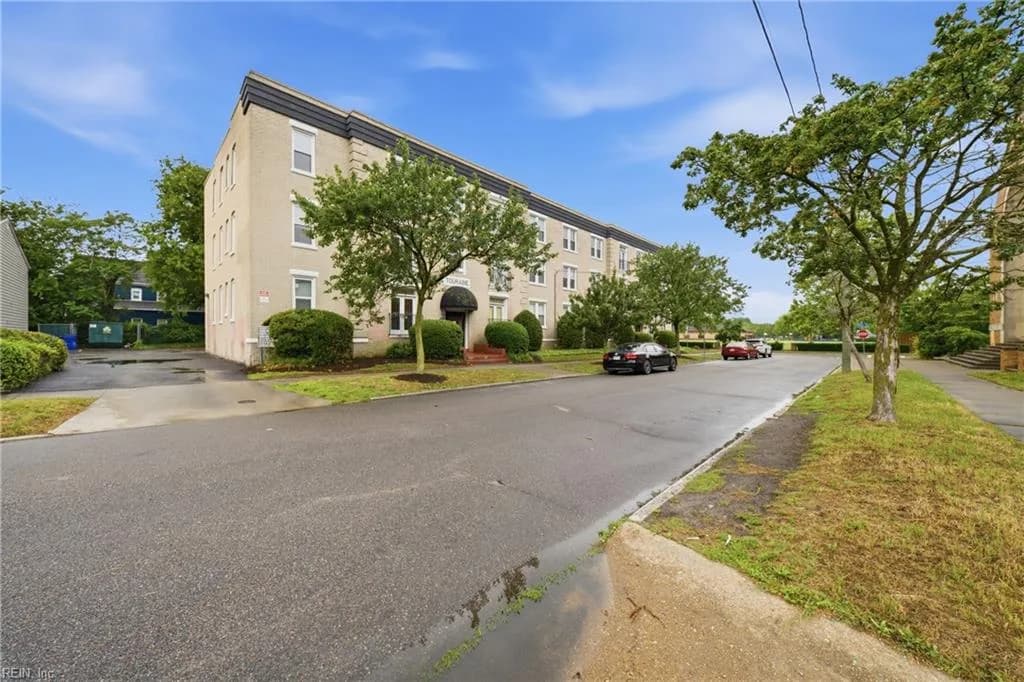 431 W 31st ST #C2, NORFOLK VA 23508 - Photo 3