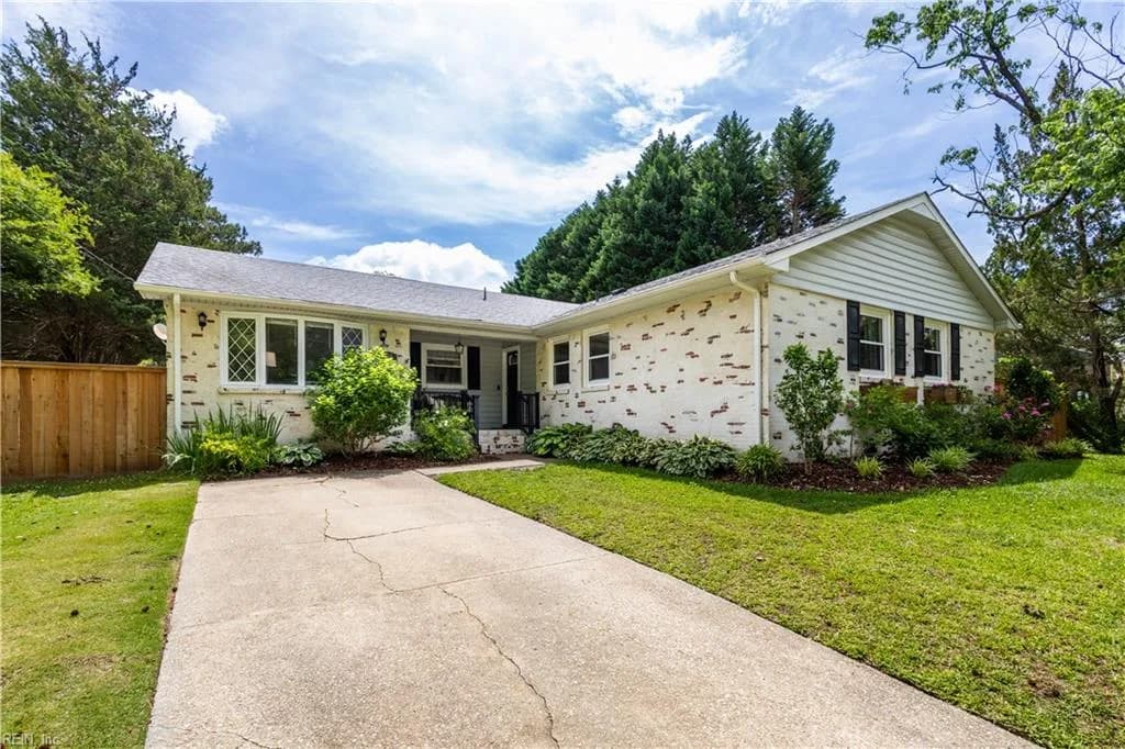 716 PRINCE PHILLIP DR, VIRGINIABEACH VA 23452 - Main photo
