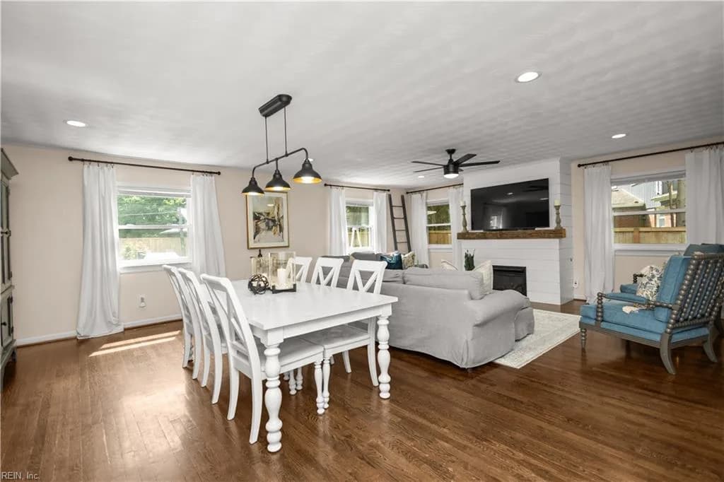 716 PRINCE PHILLIP DR, VIRGINIABEACH VA 23452 - Photo 4