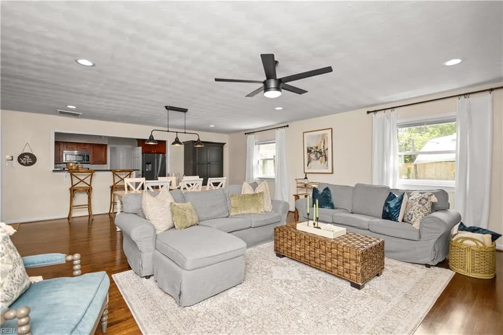 716 PRINCE PHILLIP DR, VIRGINIABEACH VA 23452 - Photo 5