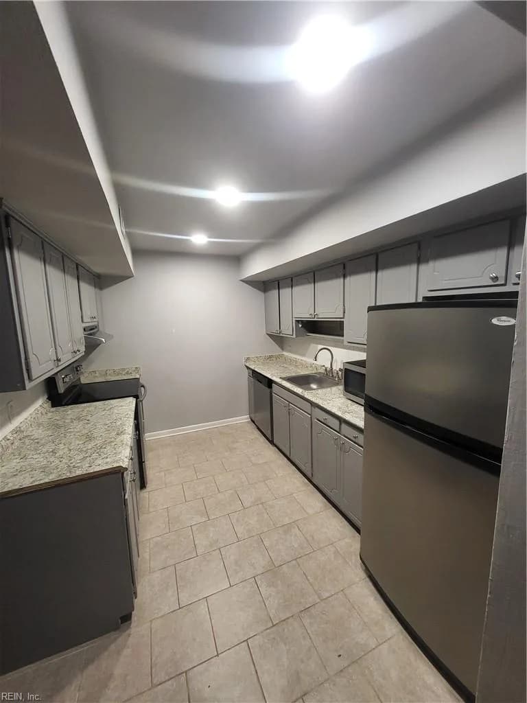 5612 Banbury CT, VIRGINIABEACH VA 23462 - Photo 3