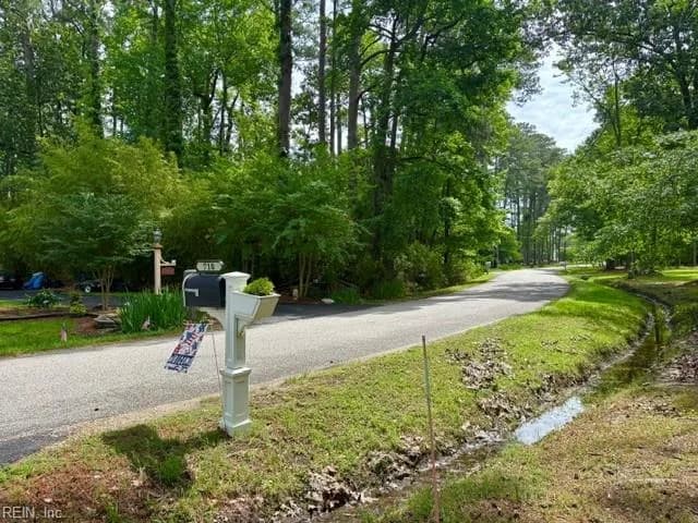 713 Ship Point RD, YORKTOWN VA 23692 - Photo 3