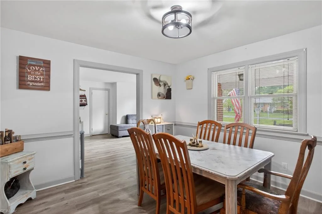 537 Hillwell RD, CHESAPEAKE VA 23322 - Photo 4