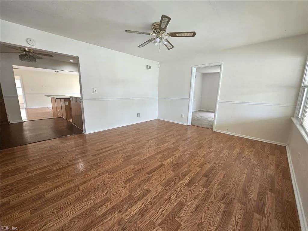 1133 Leland CIR, VIRGINIABEACH VA 23464 - Photo 4