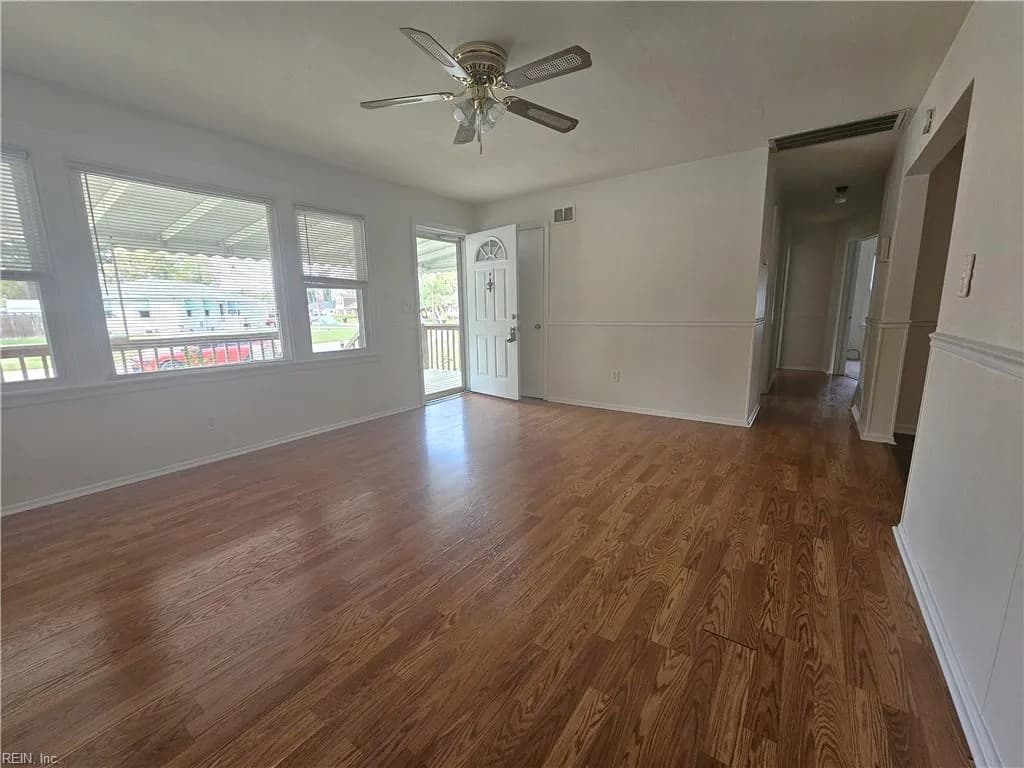 1133 Leland CIR, VIRGINIABEACH VA 23464 - Photo 5