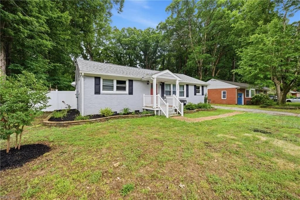 113 Shoe LN, NEWPORTNEWS VA 23606 - Photo 3
