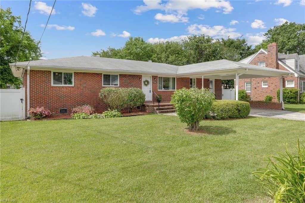 2825 Woodland AVE, NORFOLK VA 23504 - Photo 2