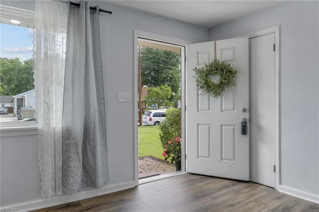 2825 Woodland AVE, NORFOLK VA 23504 - Photo 3