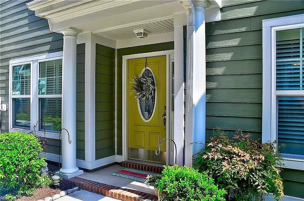 212 Stowe DR, SUFFOLK VA 23435 - Photo 4