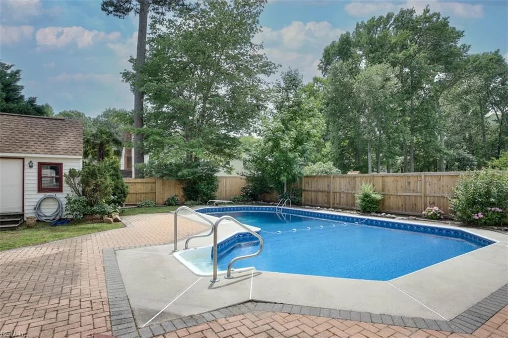 2125 Tall Pines BND, VIRGINIABEACH VA 23456 - Photo 3