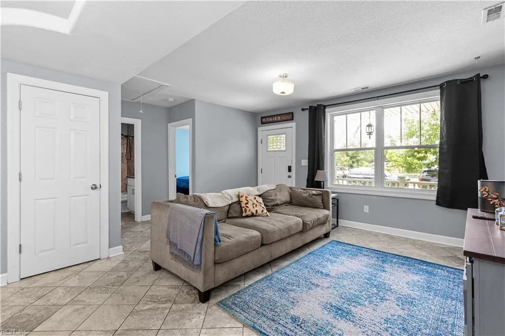 1035 Quail ST, NORFOLK VA 23513 - Photo 4