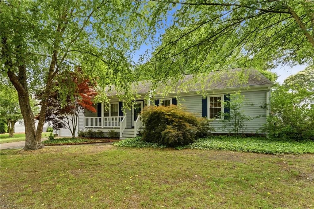 2305 Shorebird CT, Chesapeake — 4 bed Residential, 1,688 sqft