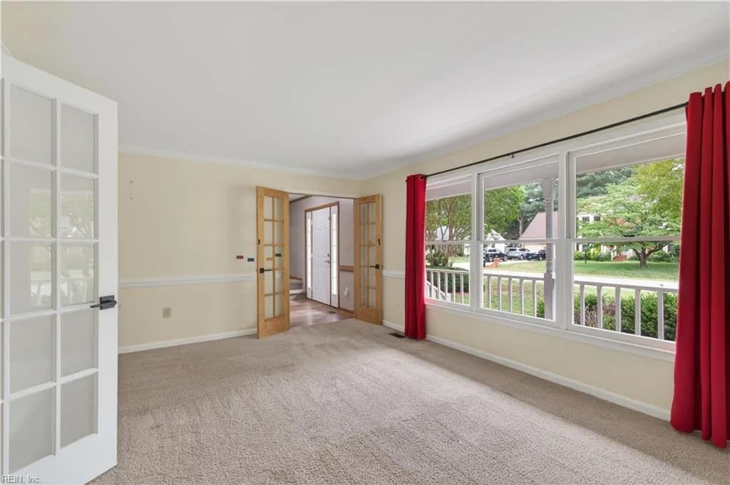 129 Stone Lake CT, YORKTOWN VA 23693 - Photo 4