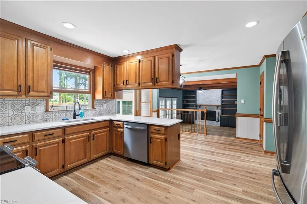 129 Stone Lake CT, YORKTOWN VA 23693 - Photo 5
