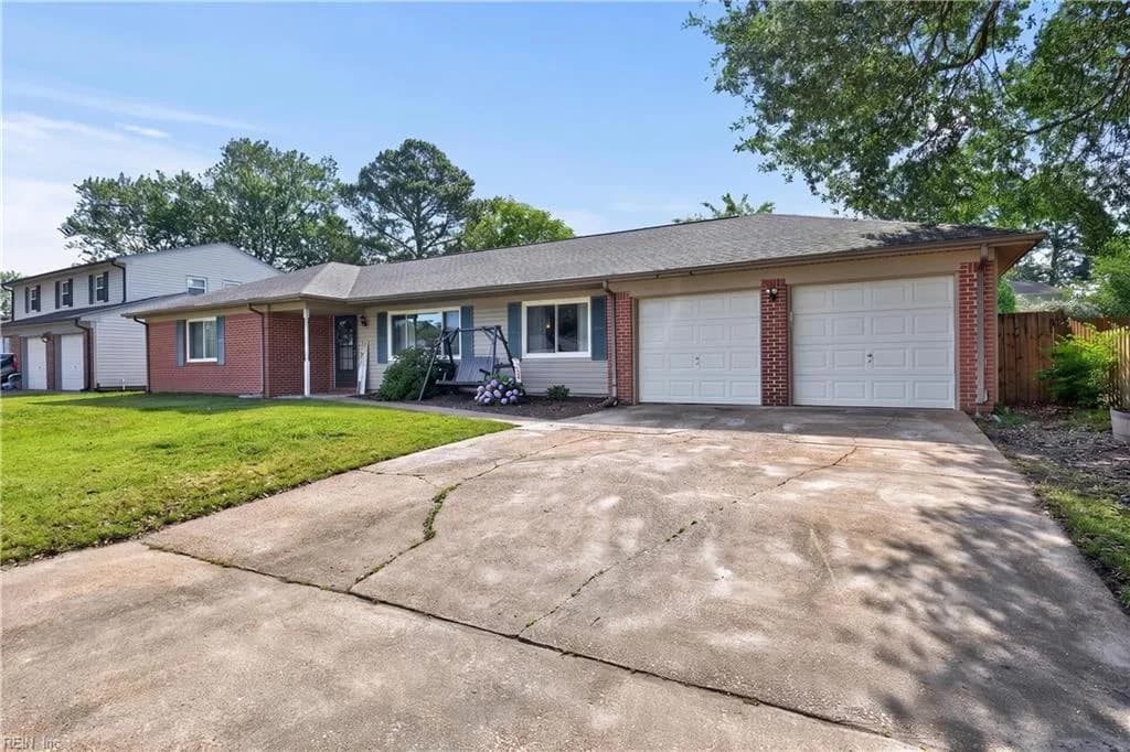 1120 Valley Stream CT, VIRGINIA BEACH VA 23464 - Main photo