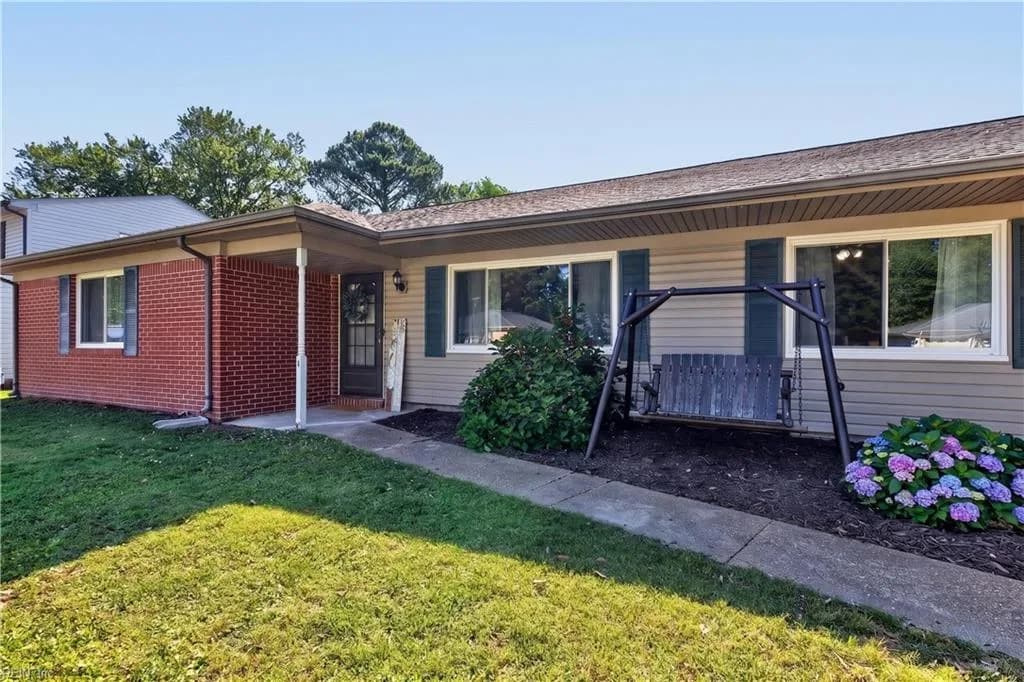 1120 Valley Stream CT, VIRGINIABEACH VA 23464 - Photo 3