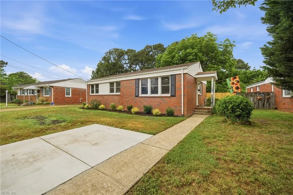 4007 Mayon DR, CHESAPEAKE VA 23325 - Main photo