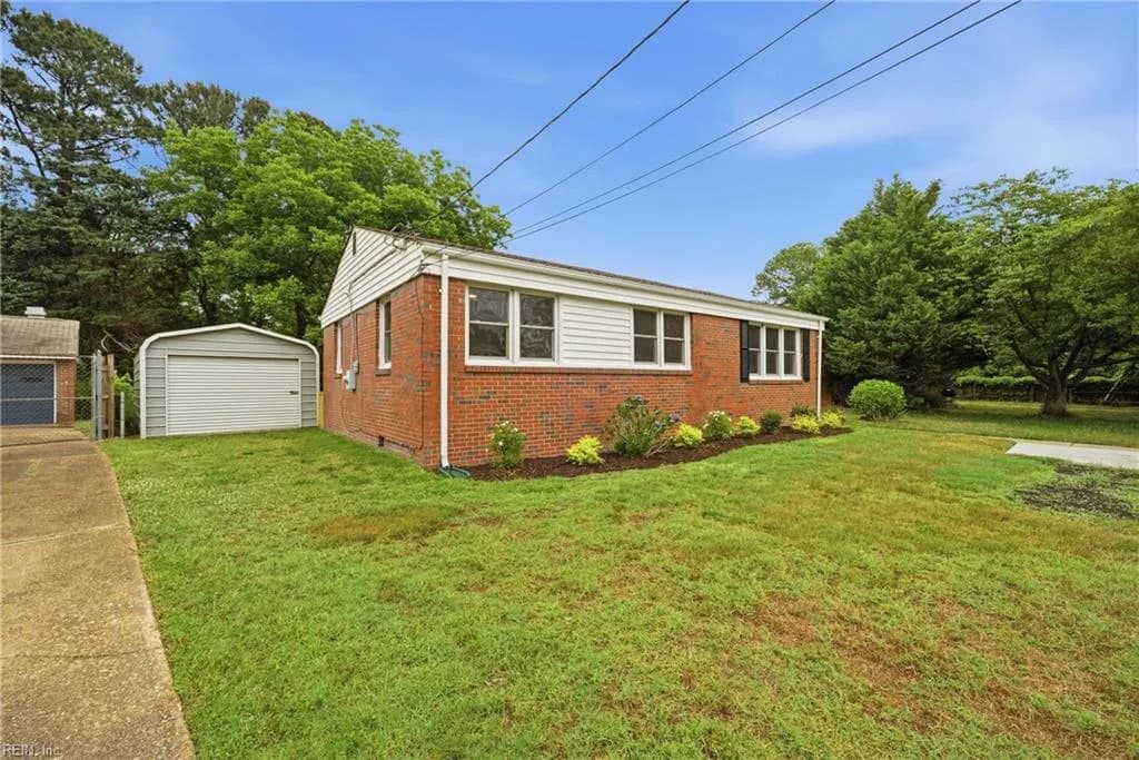 4007 Mayon DR, CHESAPEAKE VA 23325 - Photo 3