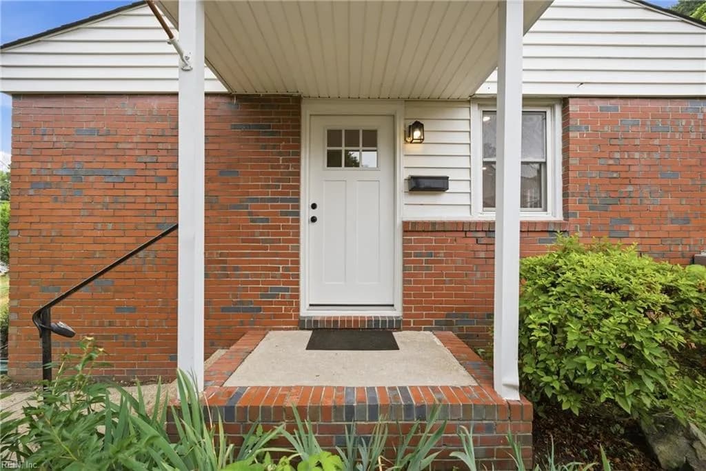 4007 Mayon DR, CHESAPEAKE VA 23325 - Photo 4