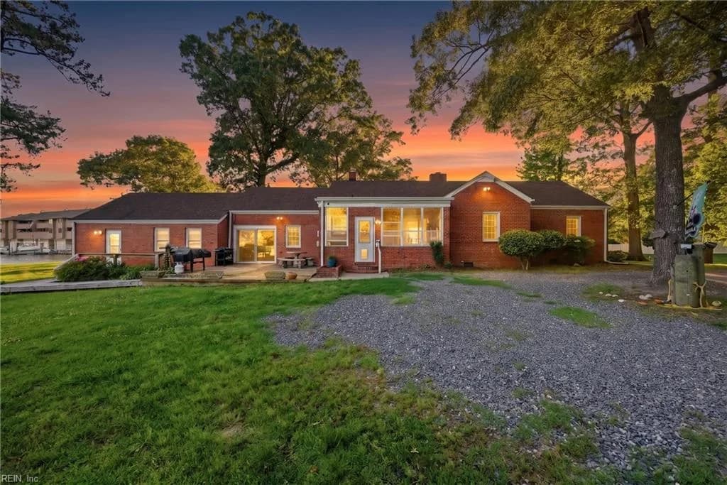 114 Pinewood RD, VIRGINIABEACH VA 23451 - Photo 3