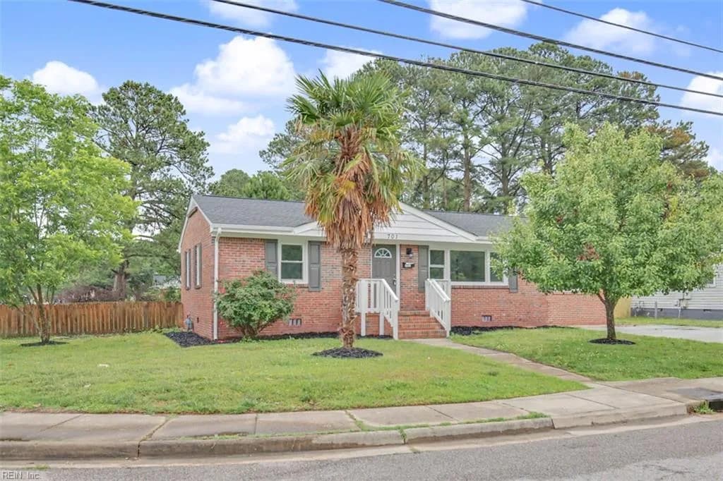 701 Sparrow RD, CHESAPEAKE VA 23325 - Main photo