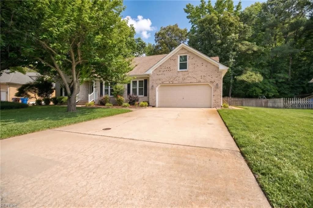 616 Royal Grant DR, CHESAPEAKE VA 23322 - Photo 4