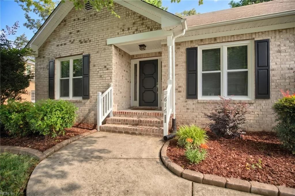 616 Royal Grant DR, CHESAPEAKE VA 23322 - Photo 5