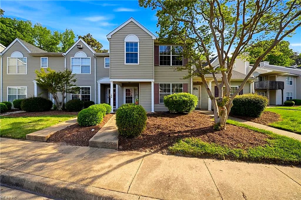 18 Inlandview DR #B, Hampton — 3 bed Residential, 1,318 sqft