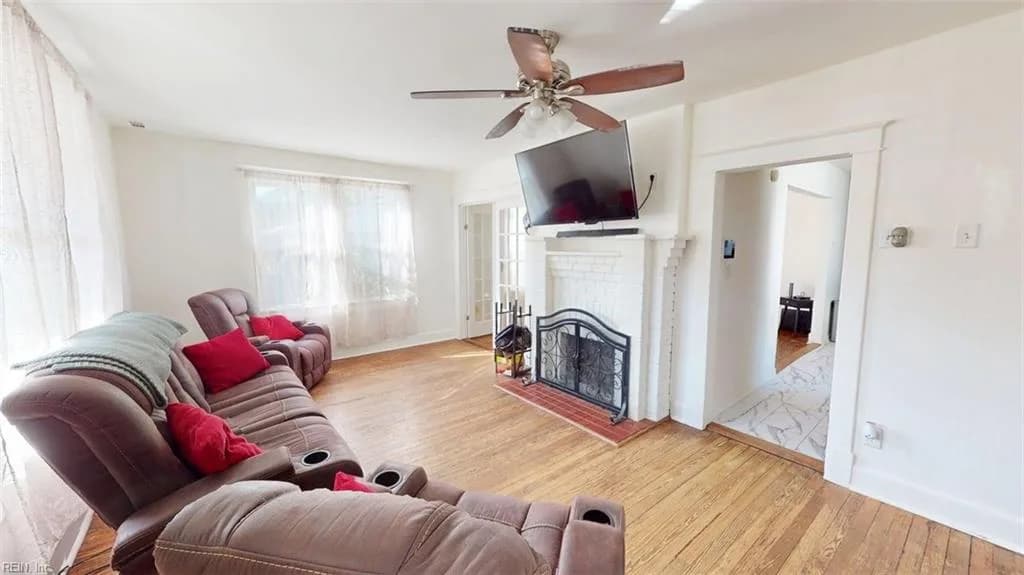 729 Pocahontas PL, HAMPTON VA 23661 - Photo 3