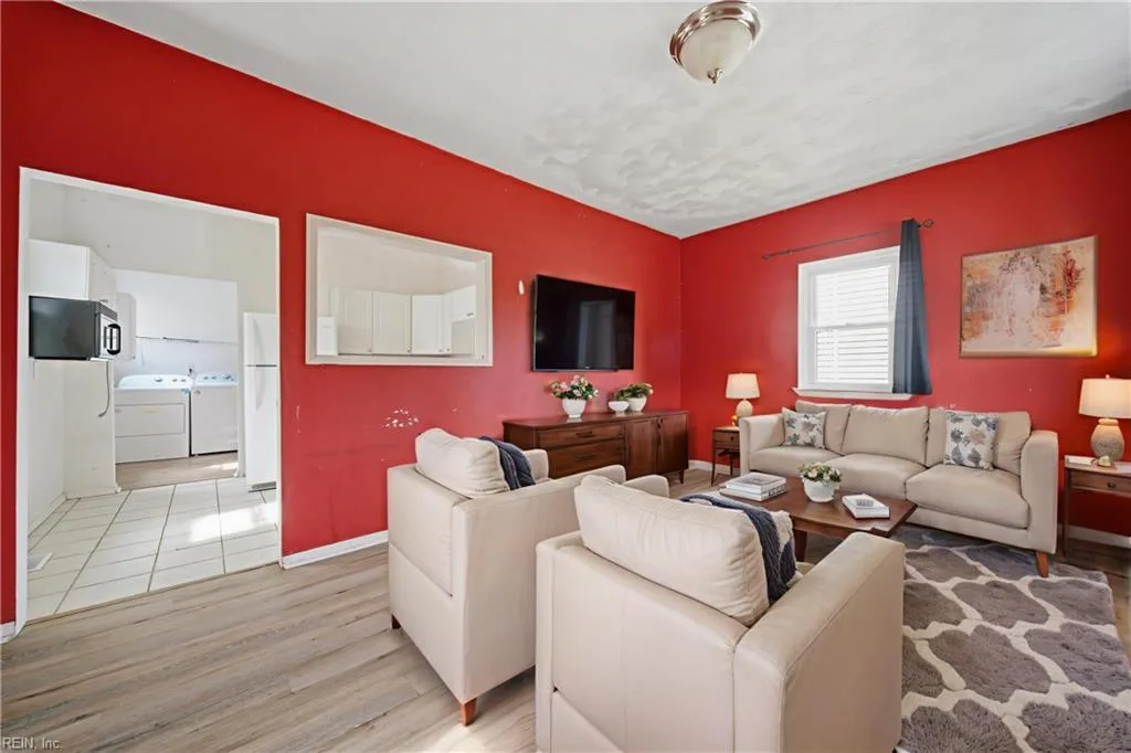 1322 W 41st ST, NORFOLK VA 23508 - Photo 3