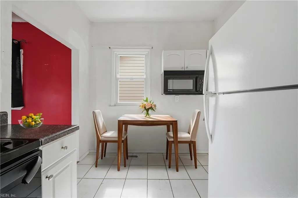 1322 W 41st ST, NORFOLK VA 23508 - Photo 5