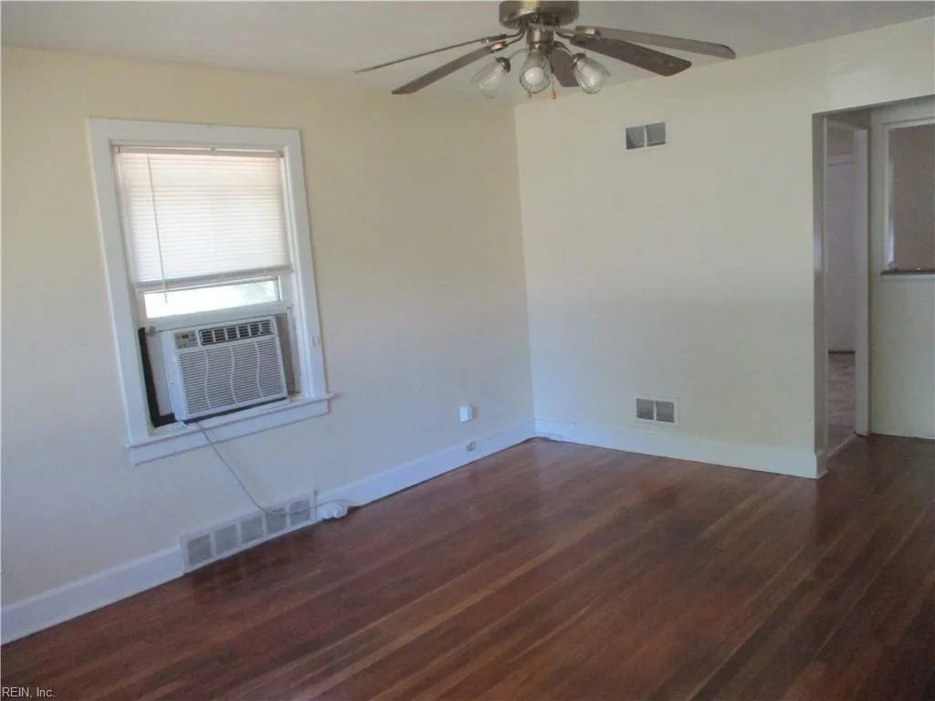 8918 Granby ST, NORFOLK VA 23503 - Photo 4