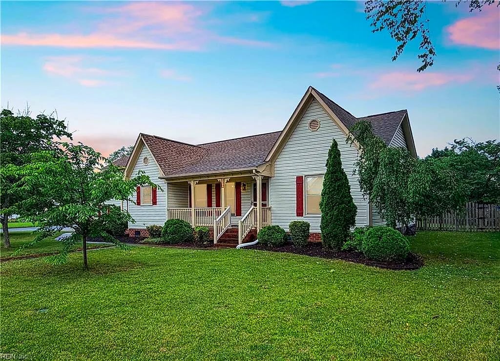 229 Kensington WAY, Chesapeake — 4 bed Residential, 2,078 sqft