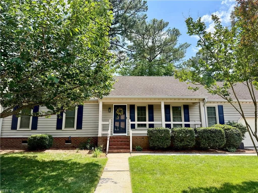 526 Wittington DR, CHESAPEAKE VA 23322 - Main photo
