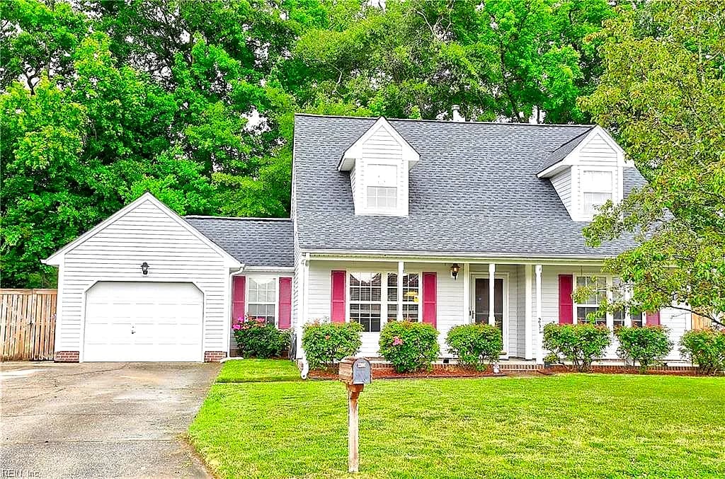 231 Fallawater WAY, SUFFOLK VA 23434 - Main photo