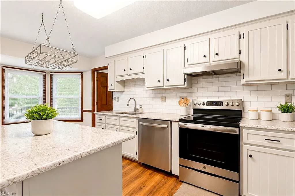 1505 Hadley CT, VIRGINIA BEACH VA 23456 - Photo 3